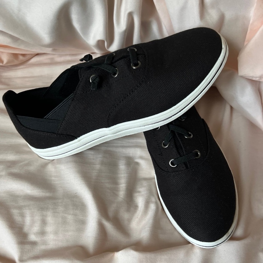 Clarks breeze avenue